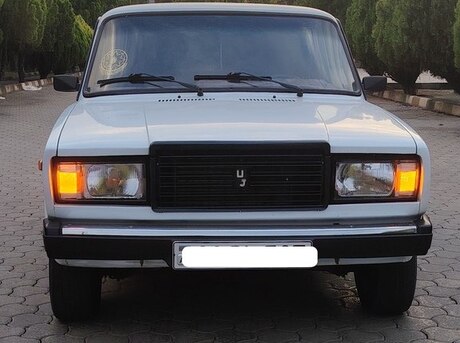 LADA (VAZ) 2107