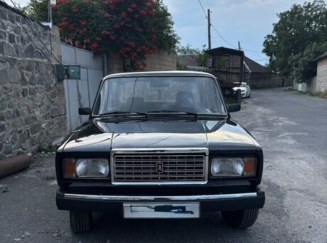 LADA (VAZ) 2107