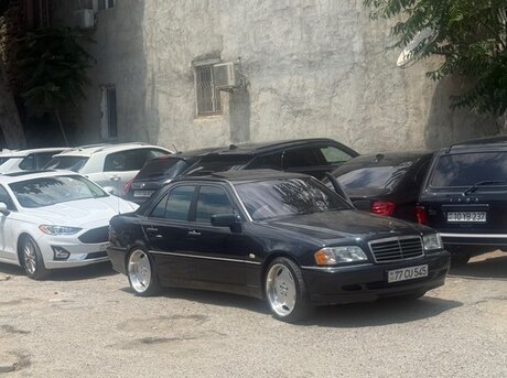 Mercedes C 220