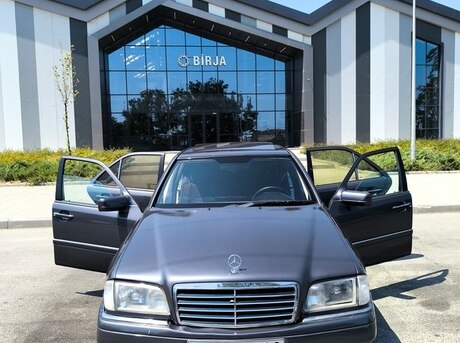 Mercedes C 180