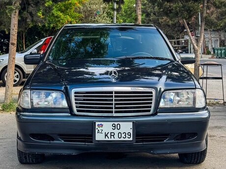Mercedes C 240
