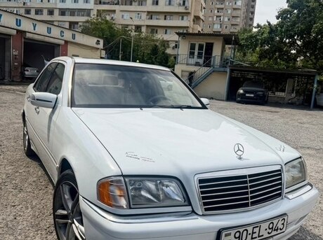 Mercedes C 230
