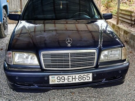 Mercedes C 240