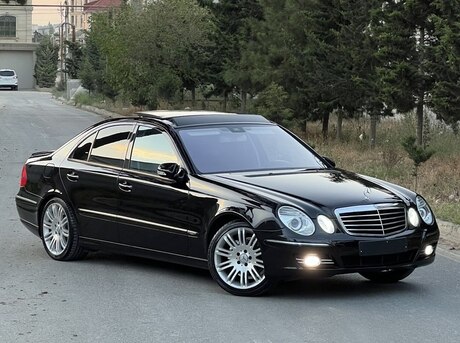 Mercedes E 240