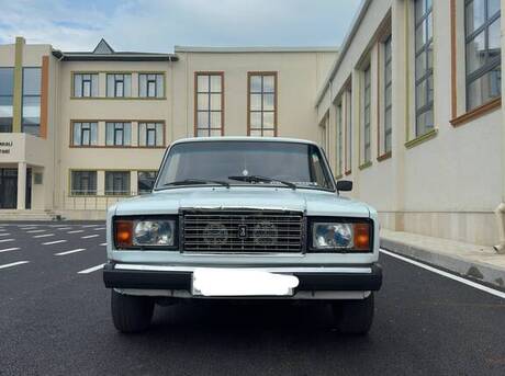 LADA (VAZ) 2107