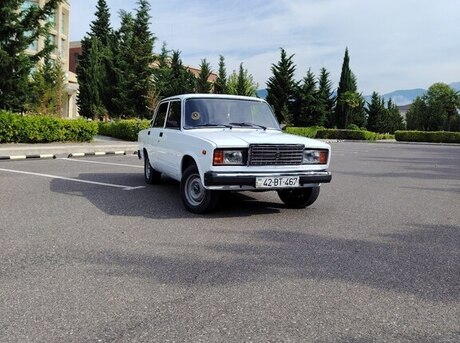 LADA (VAZ) 2107
