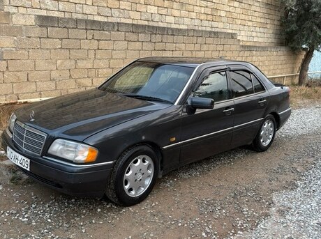 Mercedes C 180