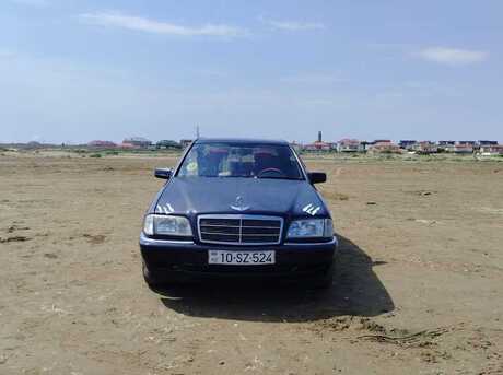 Mercedes C 180