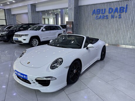 Porsche 911 Carrera 4S