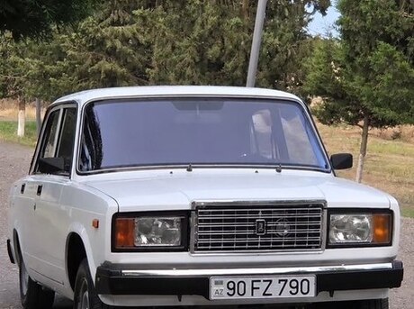 LADA (VAZ) 2107