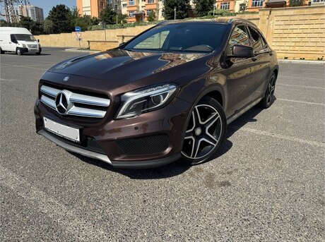 Mercedes GLA 200