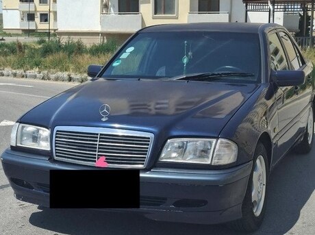 Mercedes C 230