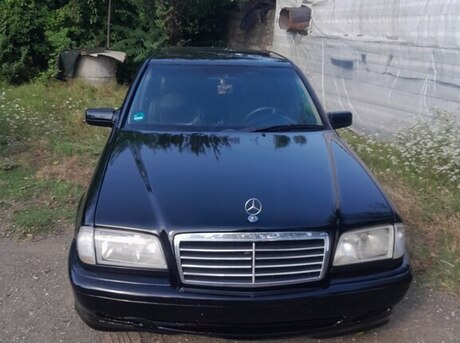 Mercedes C 180