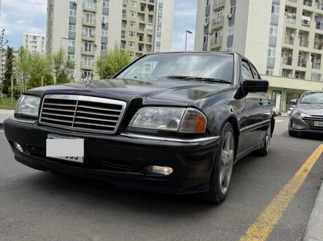 Mercedes C 230