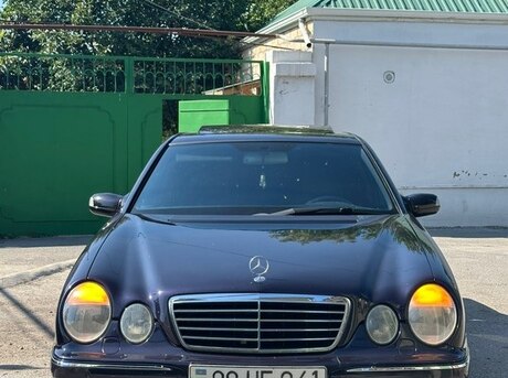 Mercedes E 320