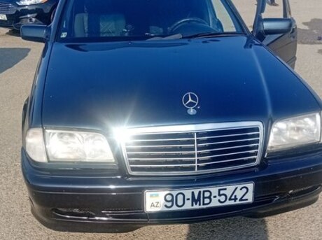 Mercedes C 180