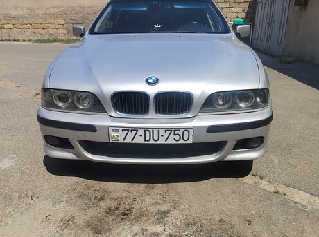 BMW 523