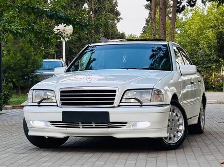 Mercedes C 230