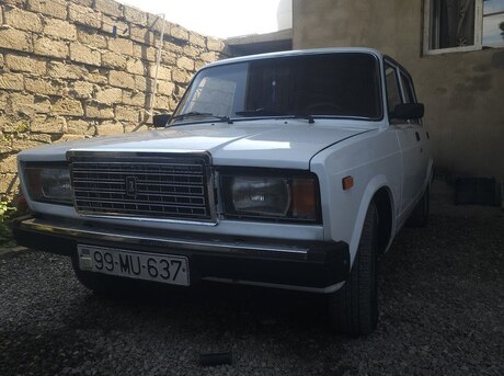 LADA (VAZ) 2107