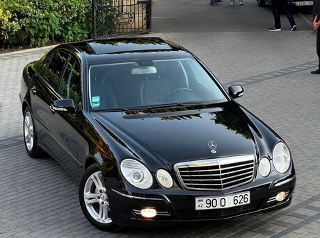 Mercedes E 220