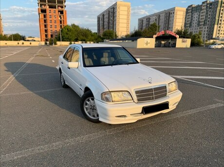 Mercedes C 220