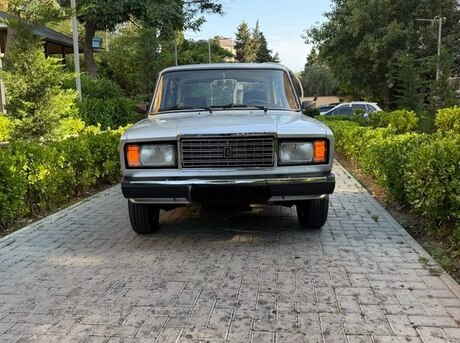 LADA (VAZ) 2107