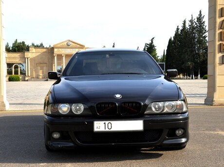 BMW 525
