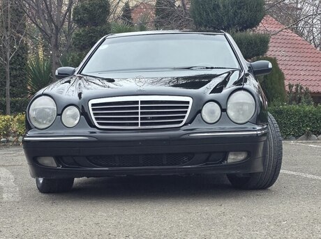 Mercedes E 270