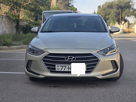 Hyundai Elantra