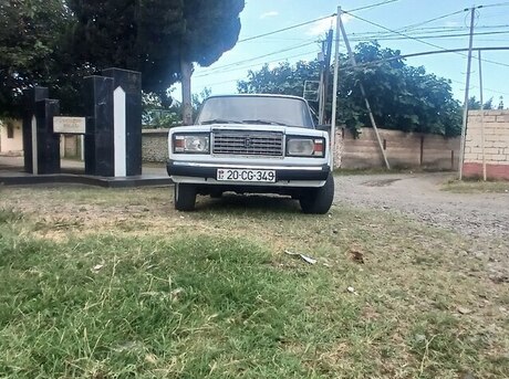 LADA (VAZ) 2107