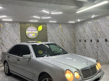Mercedes E 230