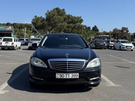 Mercedes S 500