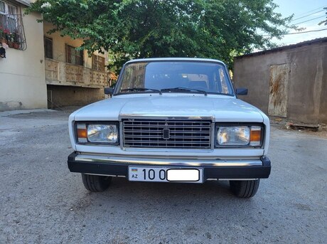 LADA (VAZ) 2107