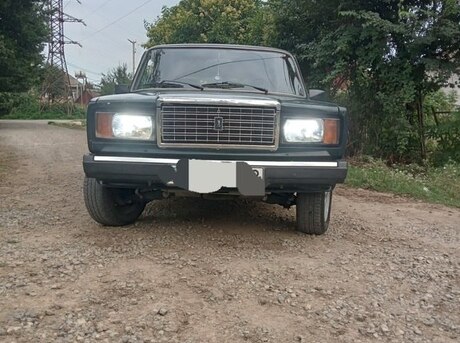 LADA (VAZ) 2107