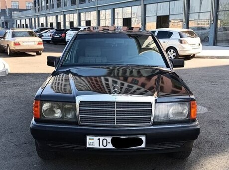 Mercedes 190