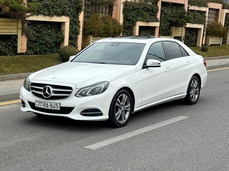 Mercedes E 220