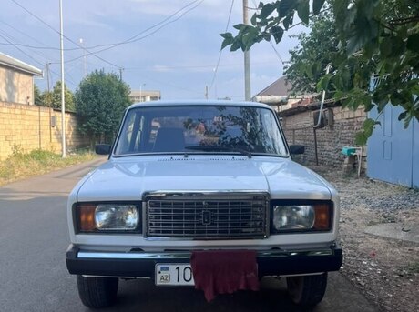 LADA (VAZ) 2107