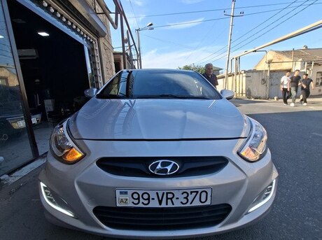 Hyundai Accent