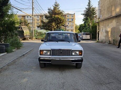 LADA (VAZ) 2107