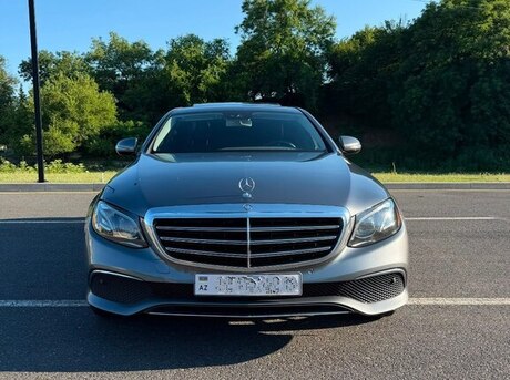 Mercedes E 300