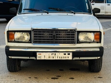 LADA (VAZ) 2107