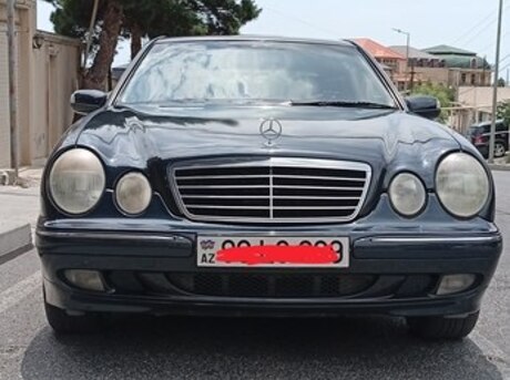 Mercedes E 240