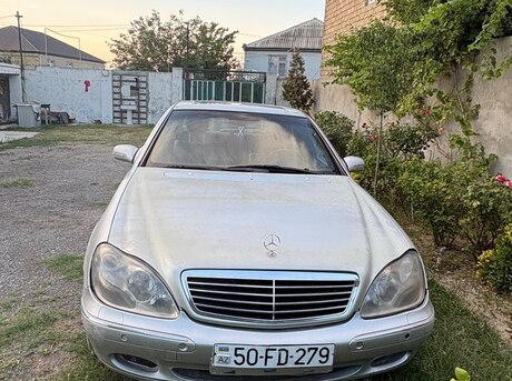 Mercedes S 320