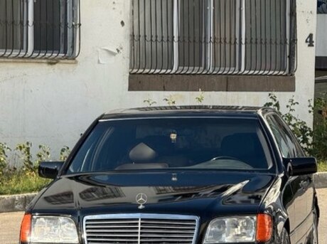 Mercedes S 320