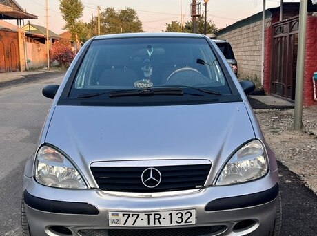 Mercedes A 140