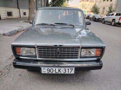 LADA (VAZ) 2107