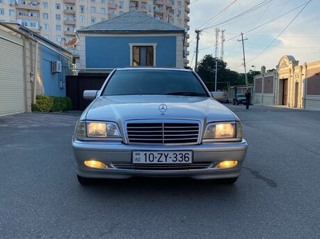 Mercedes C 220