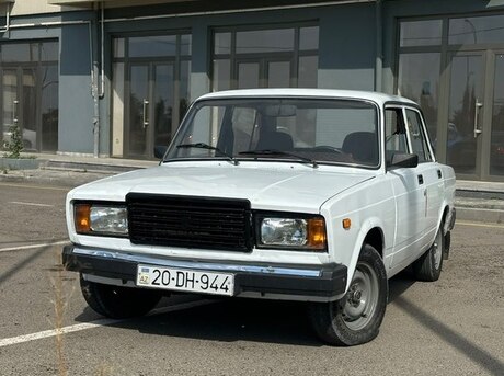 LADA (VAZ) 2107