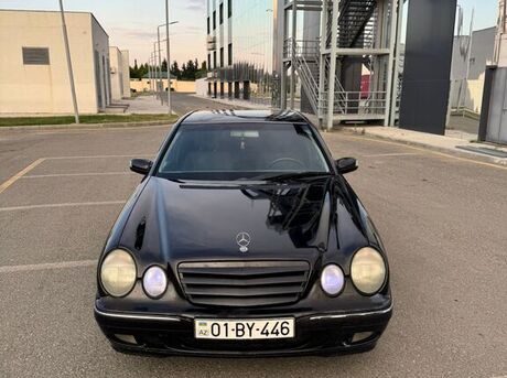 Mercedes E 240