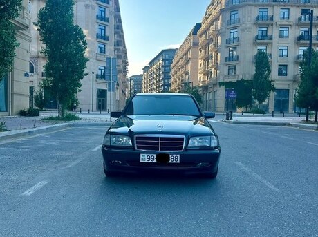 Mercedes C 180